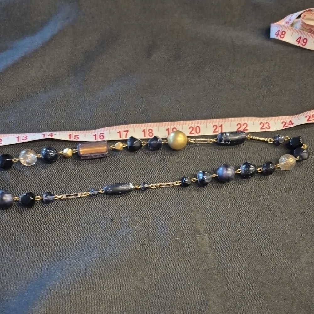 Express Elegant Gold and Black Beaded Necklace - Picture 5 of 8